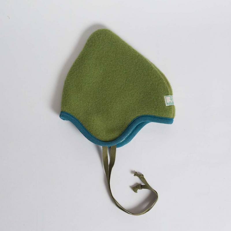 Mütze Flora von Pickapooh aus Wollfleece in grün