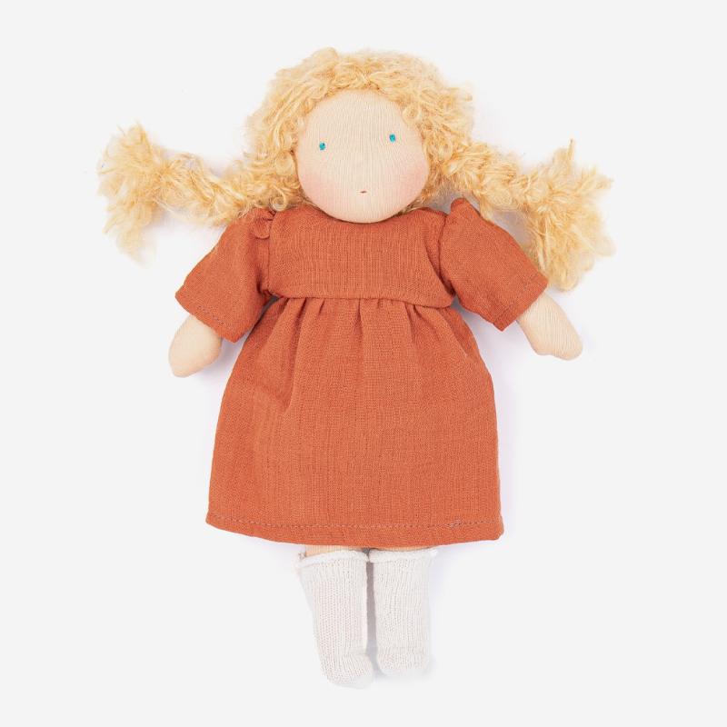 Puppe LISA nach Waldorfart von Walkiddy aus Bio-Baumwolle