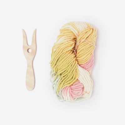 Strickgabel Set mit Wolle von Filges in pastell Tönen