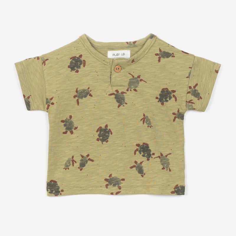Baby Flamé Jersey T-Shirt von Play Up aus Bio-Baumwolle mit Schildkröten in green caruma