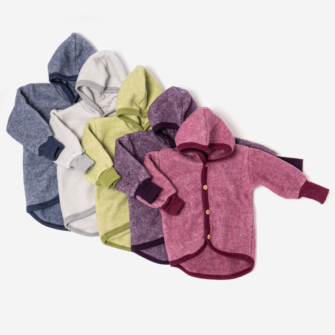 Farben & Größen Baumwoll Jacke mit Kapuze & Bündchen vers Cosilana Wollfleece 