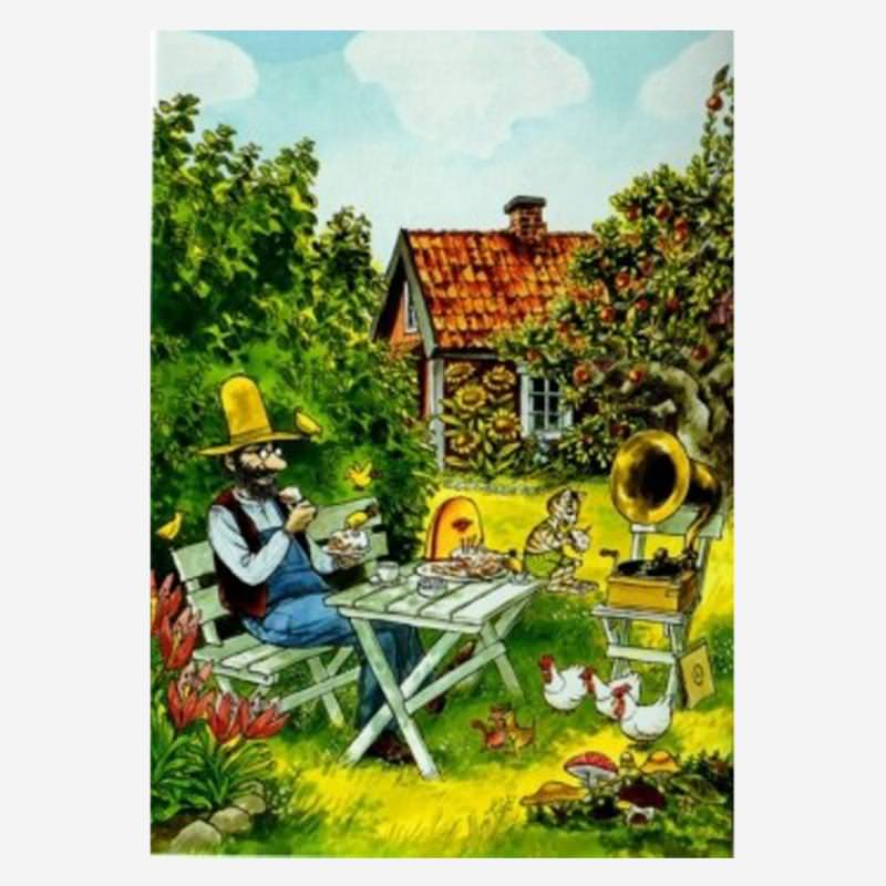 Postkarte „Findus und Petterson – Pfannkuchentorte im Garten“ von Sven Nordkvist