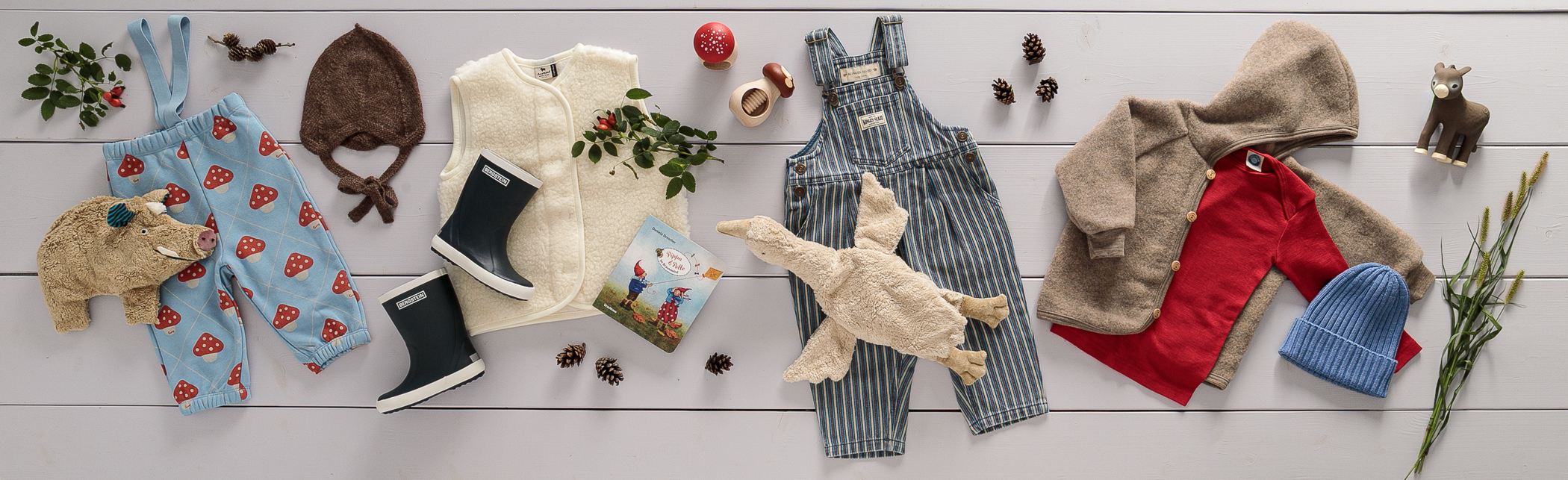 Kleidung für Babys und Kinder aus Bio-Baumwolle, Wolle und Seide