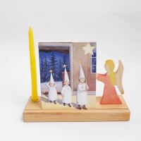 Postkartenständer mit Engel von Decor aus Holz in rot 3