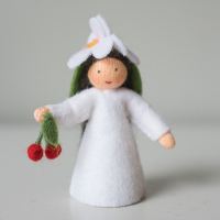 Filzpüppchen Blumenkind Kirschmädchen 3