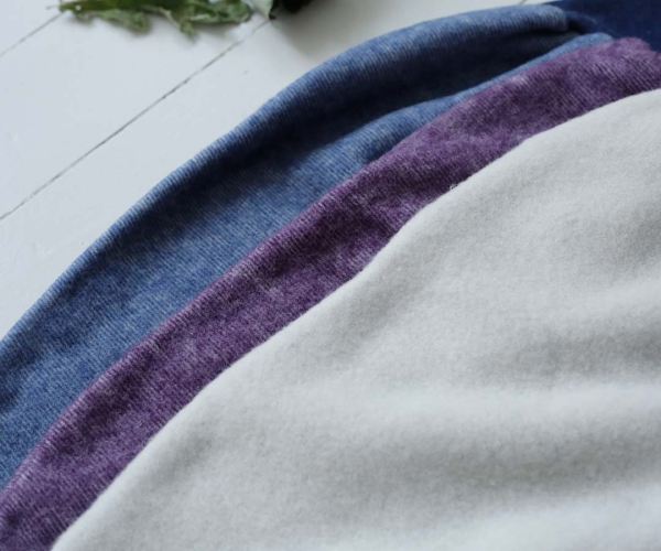 Baby Strampelsack von Cosilana aus Wolle/Baumwollfleece lila meliert Detail
