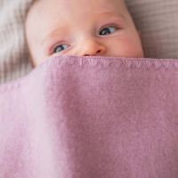 Baby Decke Wollfleece mit Muschelkante