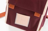 Schultasche Aubergine von Hänska aus Bio-Baumwolle detail
