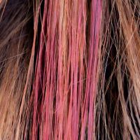 Haar Mascara von Namaki Cosmetics in rot 2