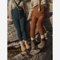 Wooly Leggings mit Hosenträgern