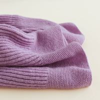 Familiendecke Gaston von Hvid aus Merinowolle in lavender 2