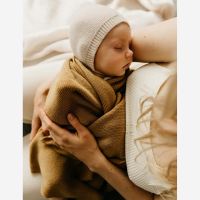 Babydecke Felix von Hvid aus Merinowolle in ochre 2