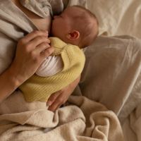 Baby Pullunder Harvey von Hvid aus Merinowolle in light yellow 5