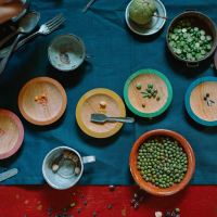 Teller Set Dishes aus Holz