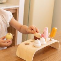 Eis-Set aus Holz